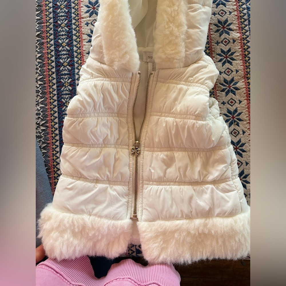 Savannah White Fleece Faux Fur Lined Zipper Bow Vest 2T - Picture 5 of 5
